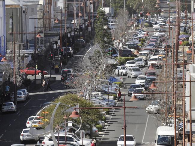 Why Toowoomba businesses are struggling in wake of SEQ lockdown