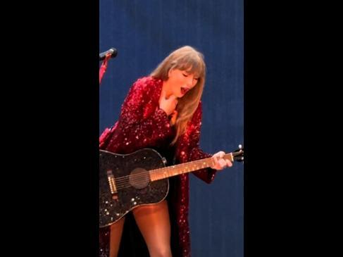 Taylor Swift chokes on stage after swallowing a bug mid-show