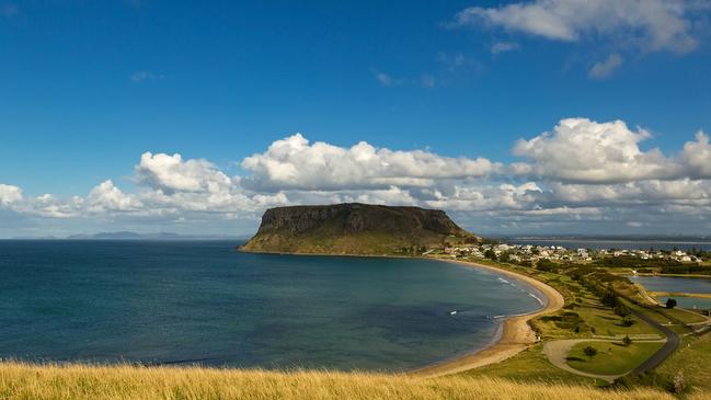 Spectacular view of the Nut, Bass Strait.