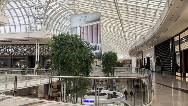 The Chadstone outbreak now stands at 20 infections. Picture: Sarah Matray