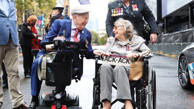 Gordan Richardson served in PNG in WW2, and Valerie Ireland was a WW2 gunner. Picture: John Feder