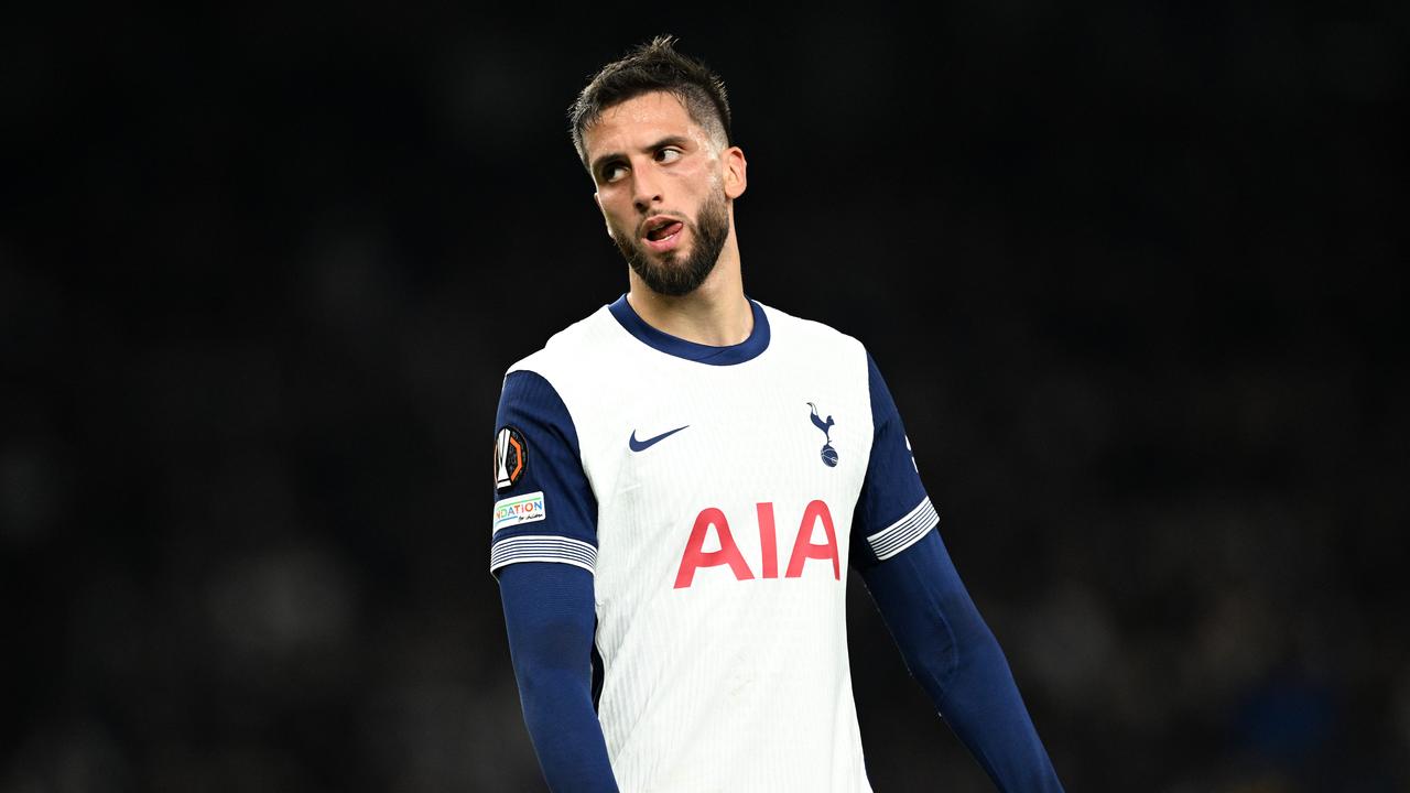 LONDON, ENGLAND - OCTOBER 24: Rodrigo Bentancur of Tottenham Hotspur during the UEFA Europa League 2024/25 League Phase MD3 match between Tottenham Hotspur and AZ at Tottenham Hotspur Stadium on October 24, 2024 in London, England. (Photo by Justin Setterfield/Getty Images)