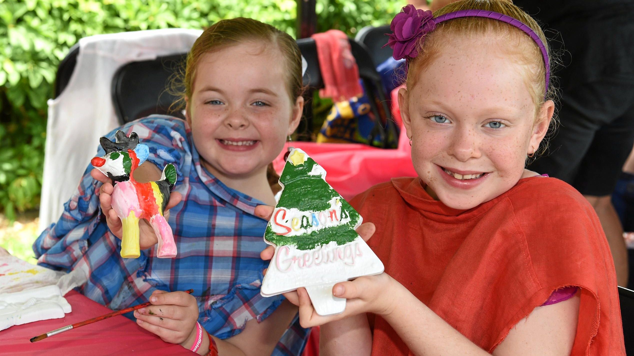 Christmas decor using colored paper