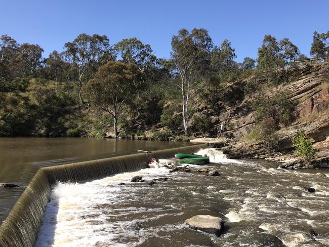 Man dead after canoe mystery