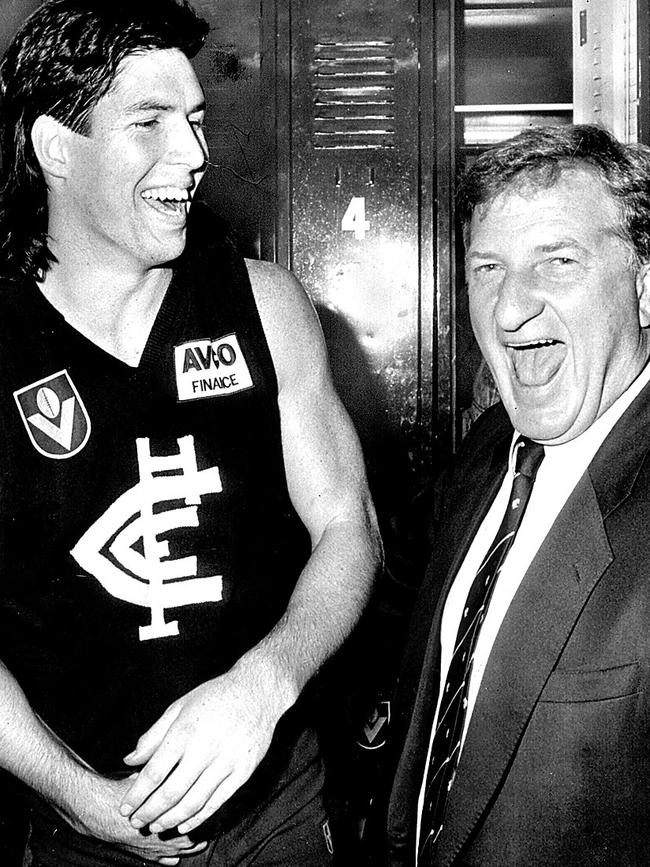 Stephen Kernahan with then-Carlton president John Elliott.