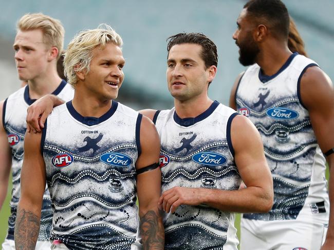 MELBOURNE, AUSTRALIA - MAY 29: Quinton Narkle (L) and Luke Dahlhaus of the Cats celebrate during the 2021 AFL Round 11 match between the Collingwood Magpies and the Geelong Cats at the Melbourne Cricket Ground on May 29, 2021 in Melbourne, Australia. (Photo by Michael Willson/AFL Photos via Getty Images)