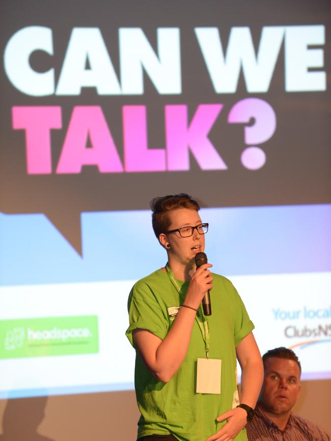 Samantha Berryman, from Dubbo, spoke at the Can We Talk forum about how headspace assisted her. Picture: Lisa Minner