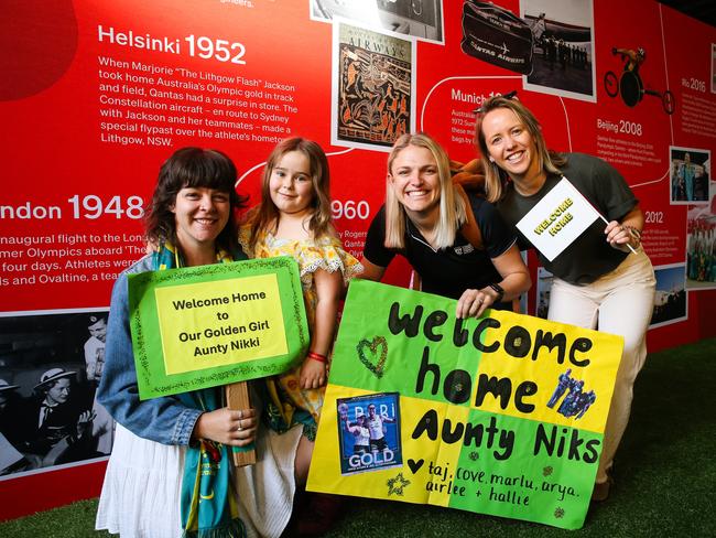 Felicity Ayers, Aria Ayers, Tegan Ayres and Shauna Martin here to welcome home Nikki Ayers. Picture: NewsWire/Gaye Gerard