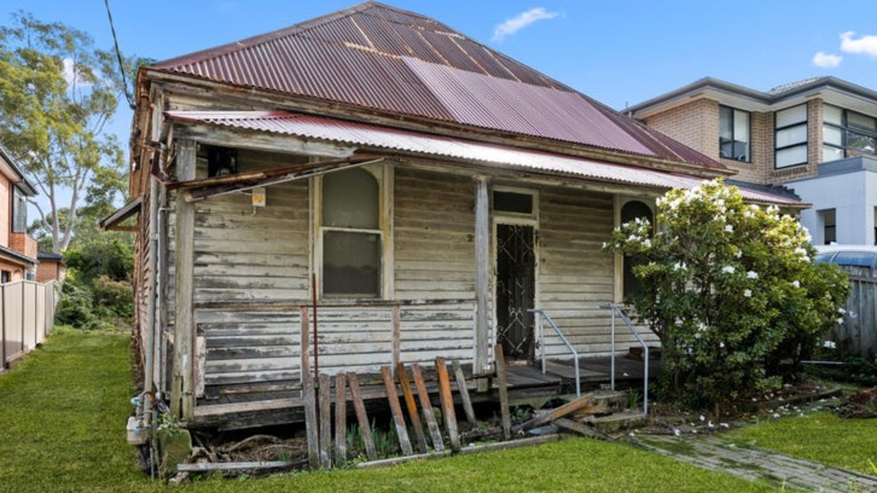 Brutal reason rotting Sydney shack costs $2m | news.com.au — Australia ...