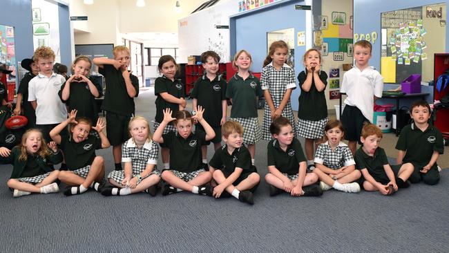 Manifold Heights Prep H Back Row. L/R Percy Cosgrave, Willa Peoples, Will Deacon, Ruby Thomas, Grayson Phelan-Cooper, Harriet Doody, Iggy Van Den Ham, Eve Lush, Oscar Luke Front Row. L/R. Amelia Newton, Louisa Mc Bryde, Jemima Jose, Molly Ryan, Charlie Cummins, Ella Heselwood, Pippa Nelson, Tommy Prince, William Wright