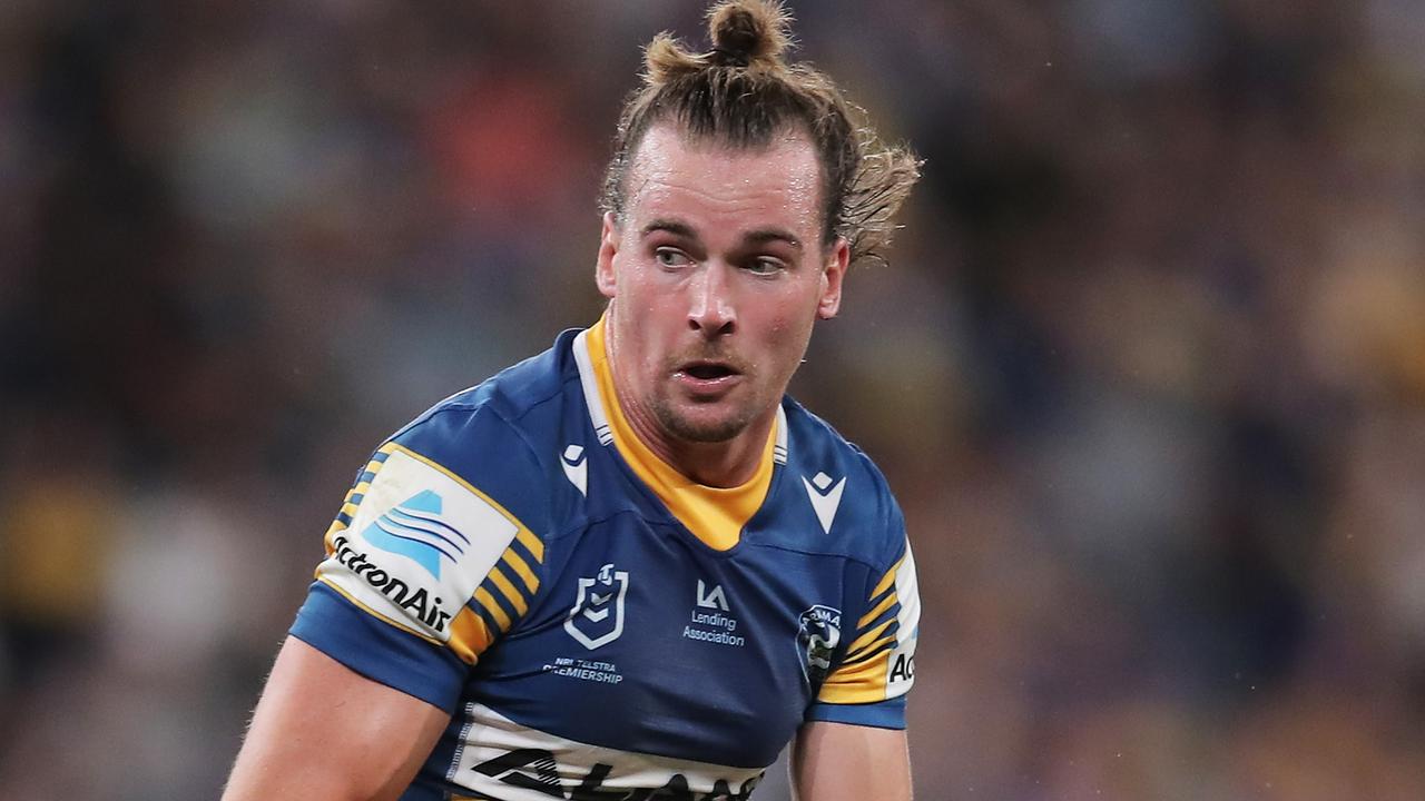 SYDNEY, AUSTRALIA - MARCH 27: Clint Gutherson of the Eels runs with the ball during the round three NRL match between the Parramatta Eels and the Cronulla Sharks at Bankwest Stadium on March 27, 2021, in Sydney, Australia. (Photo by Matt King/Getty Images)