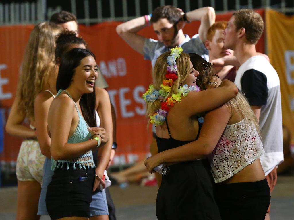 Schoolies 2014 Party Around Australia Herald Sun 