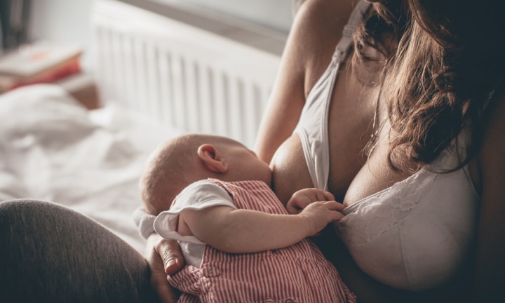 Husband Loses It After Wife Wears Bra To Breastfeed Baby At Home Kidspot