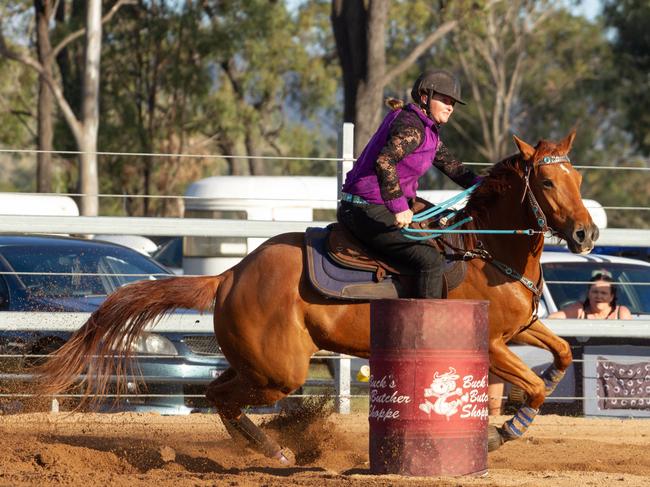 Mel Crosswell riding Champ