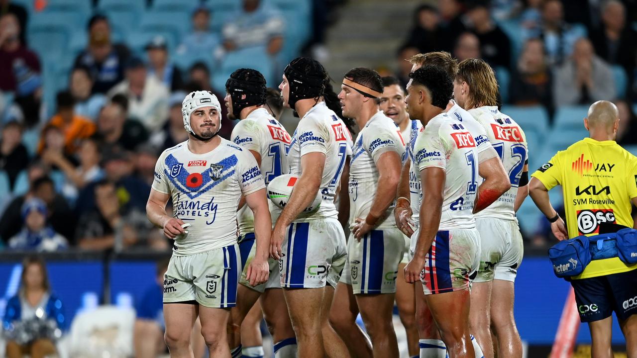 NRL 2023 RD08 CANTERBURY-BANKSTOWN BULLDOGS V CRONULLA-SUTHERLAND SHARKS - REED MAHONEY, BULLDOGS DEJECTION