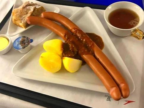 people cannot believe this in-flight meal