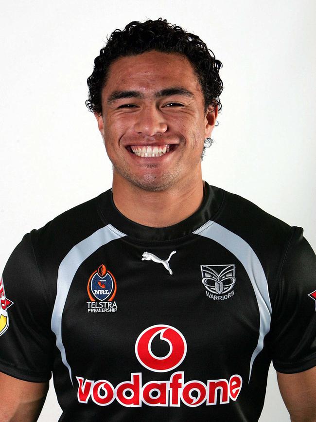 Rugby league player Sonny Fai during the 2006 New Zealand Warriors photoshoot at Ericsson Stadium, Auckland, New Zealand 15 Dec 2005.