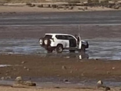 The car at the centre of the shocking incident on the Dampier foreshore. Credit: Facebook/Facebook