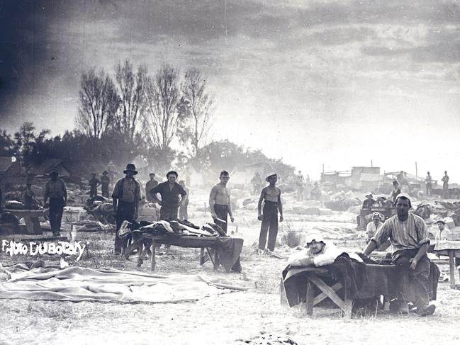 Captured Lives Prisoners airing their bedding at Torrens Island Camp - by Greman Photographer Paul Dubotzki