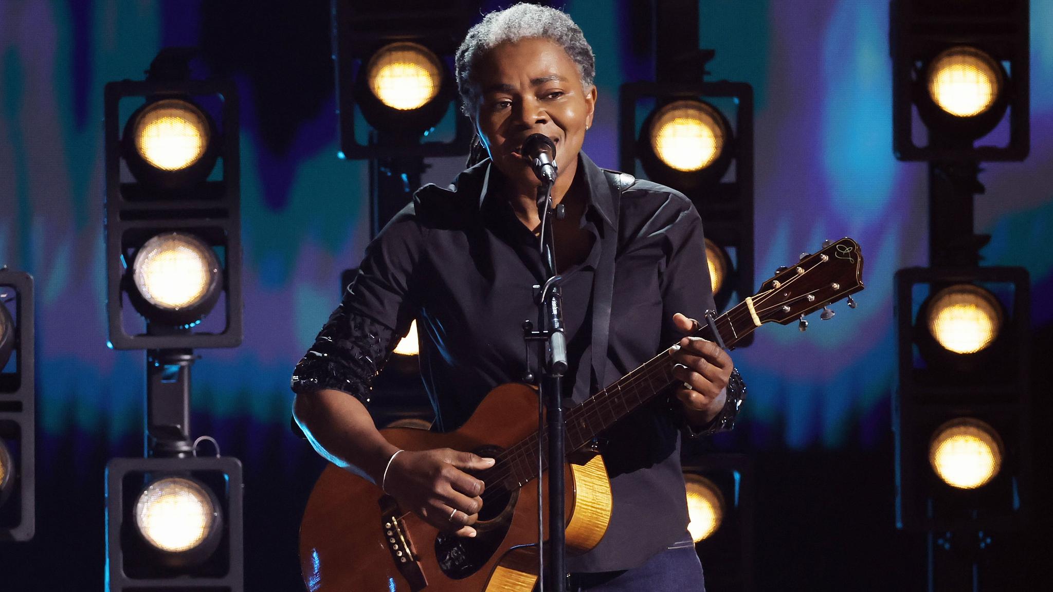 Tracy Chapman Grammy Performance 2024 - Deena Marcelline