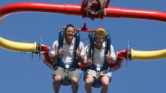 Jarryd Hayne and Kurt Gidley on the Vomatron.