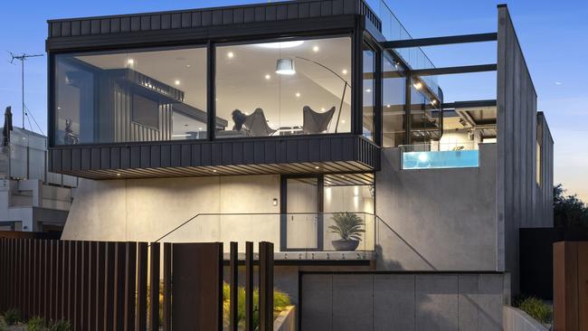 Surf Coast architect Lachlan Shepherd created this recently sold Torquay house.