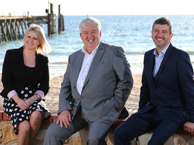 18/09/15 - Phil Hoffman travel looking to open new overseas travel markets to push turnover up to $200 million, cruising is fastest growing travel segment. Pic: Peter Williams (CEO), Phil Hoffmann (MD)(Centre) and Michelle Ashcroft (GM). Picture Dean Martin