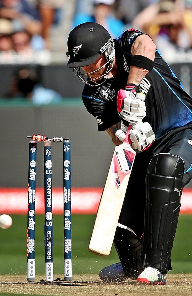 Brendan McCullum can’t keep out a Mitchell Starc yorker.