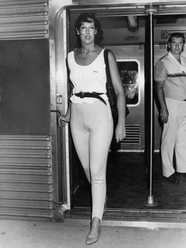 Wallace was dressed in similar clothes and took the same route as Anita Cobby.