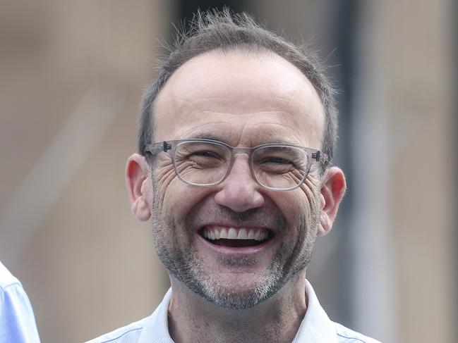 BRISBANE, AUSTRALIA. NewsWire Photos. APRIL 24 , 2025. Greens Leader Adam Bandt  in Brisbane to campaign to keep Brisbane Green to keep Dutton out.Picture: NewsWire/ Glenn Campbell