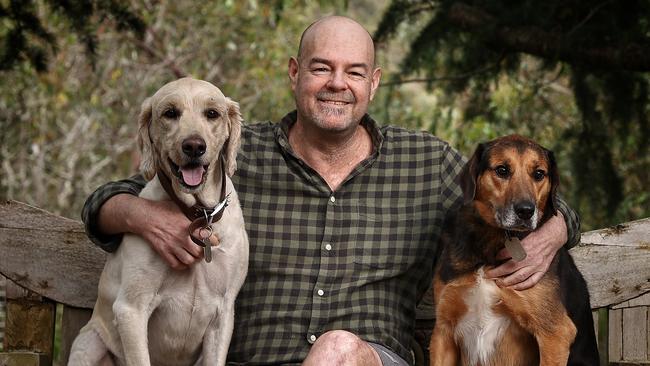 Herald Sun Chief Football Writer Mark Robinson is retiring. Photo by Michael Klein