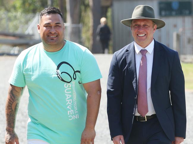 ESuarve founder Joesph Te-Puni-Frumont and Premier Steven Miles in Pimpama. Picture: Annette Dew.