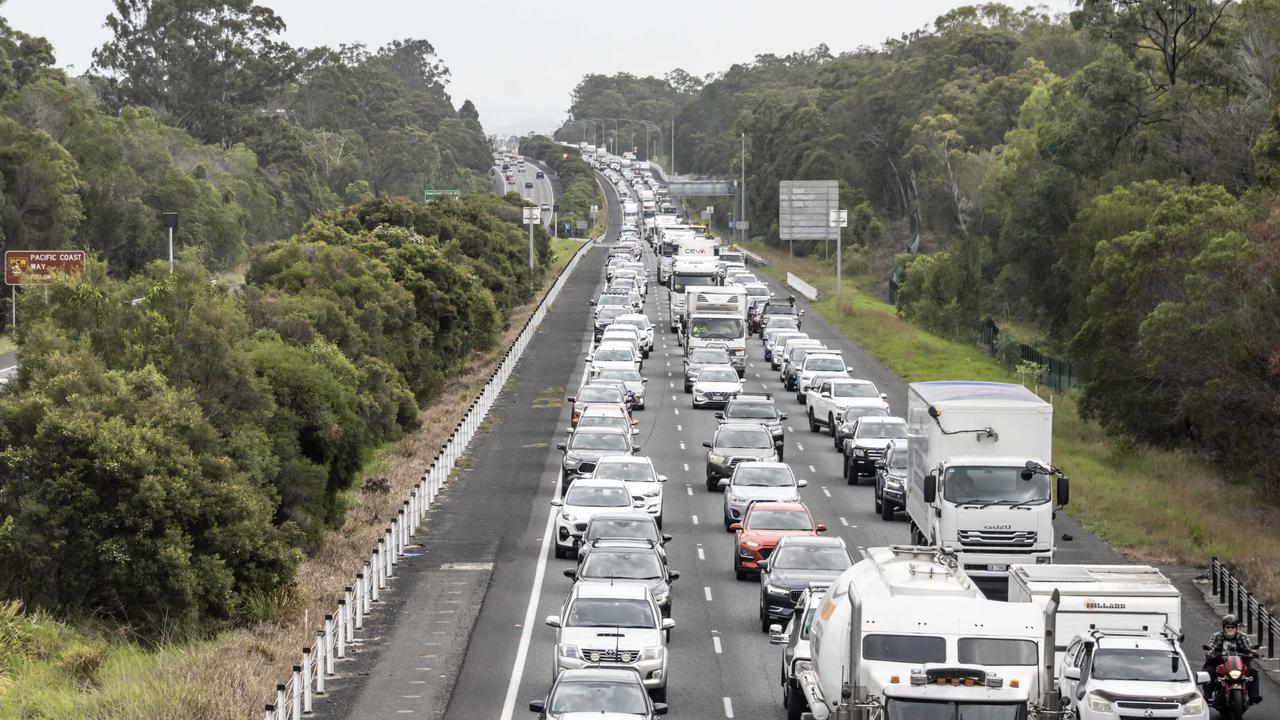 Bruce Hwy at gridlock after multiple crashes