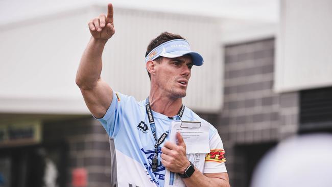 John Morris wants to inspire the new Sharks. Photo: Flavio Brancaleone