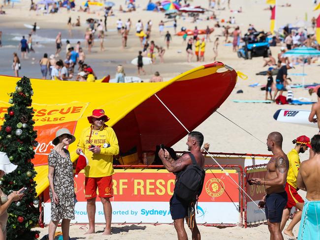 People enjoying the weather at Bondi. Picture: NCA NewsWire / Gaye Gerard