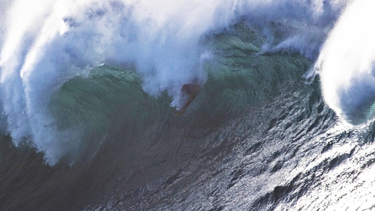 Kids News: Surfers brave 'monster' waves in Sydney