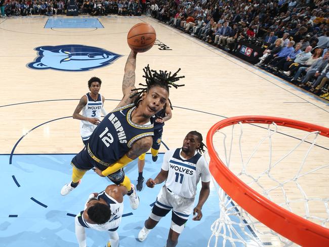 NBA stunned by greatest dunk you’ll see
