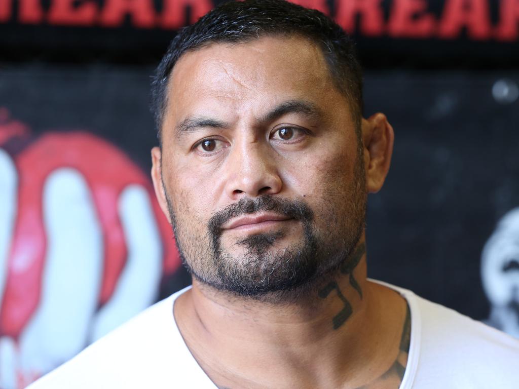 Mark Hunt's Blonde Hair: How the MMA Star's Hair Became a Symbol of Strength and Resilience - wide 3