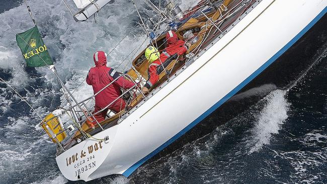 Simon Kurts yacht 'Love &amp; War back in the 2006 Sydney to Hobart.