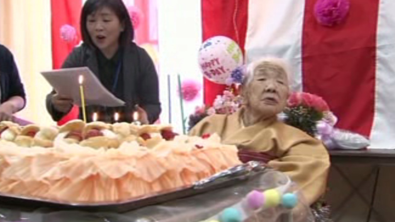 Oldest woman alive celebrates 117th birthday