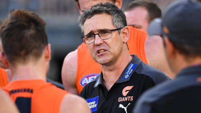 Leon Cameron talks to his players. Picture: Getty Images