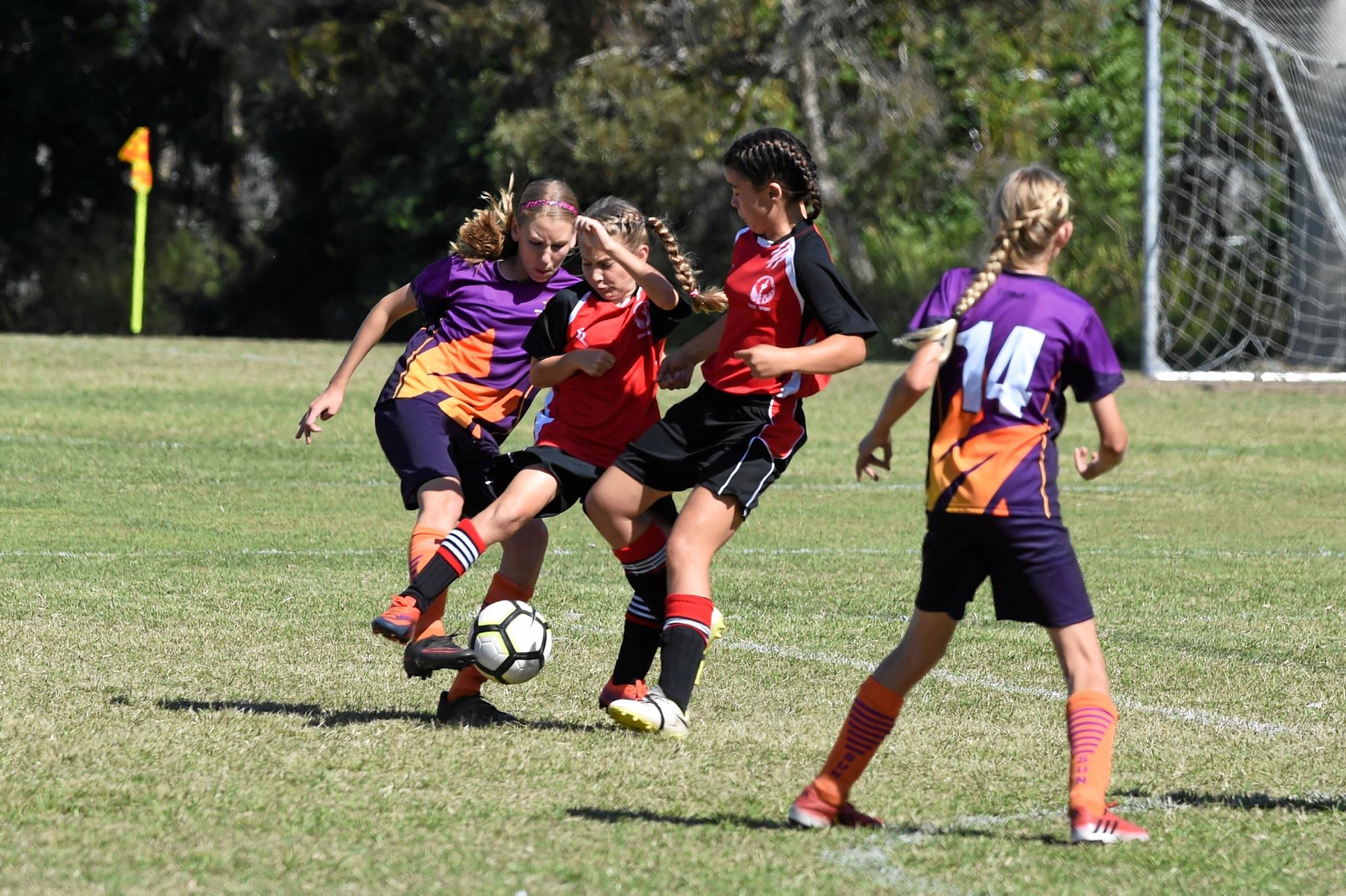 QSS 10-12yrs Football Champs (grils): Wide Bay v Sunshine Coast | The ...