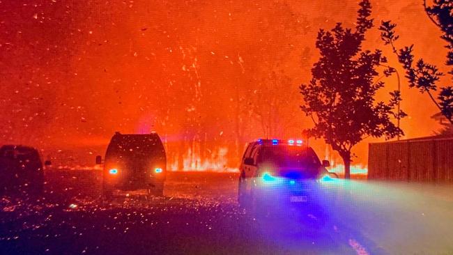 Charmhaven bushfire: Blue Haven on New Year's Eve. Picture by Dirk Diggety.