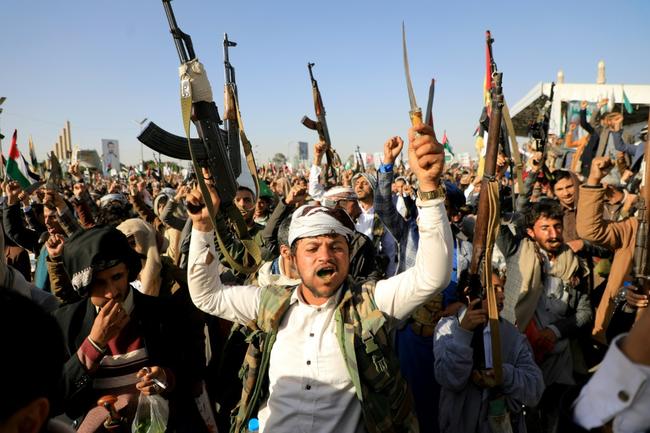 Hundreds of thousands gathered in Sanaa in protest, many waving Yemeni and Palestinian flags