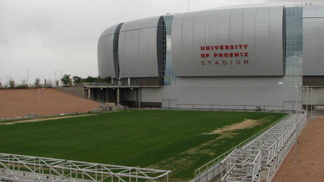 Super Bowl XLIX: University of Phoenix Stadium's retractable field - Sports  Illustrated