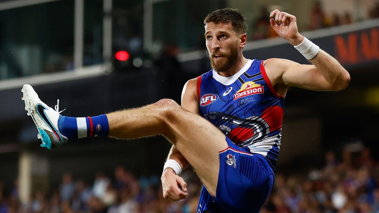 Dogs or Cats? Western Bulldogs vs Geelong: Round 12 betting tips, picks and predictions