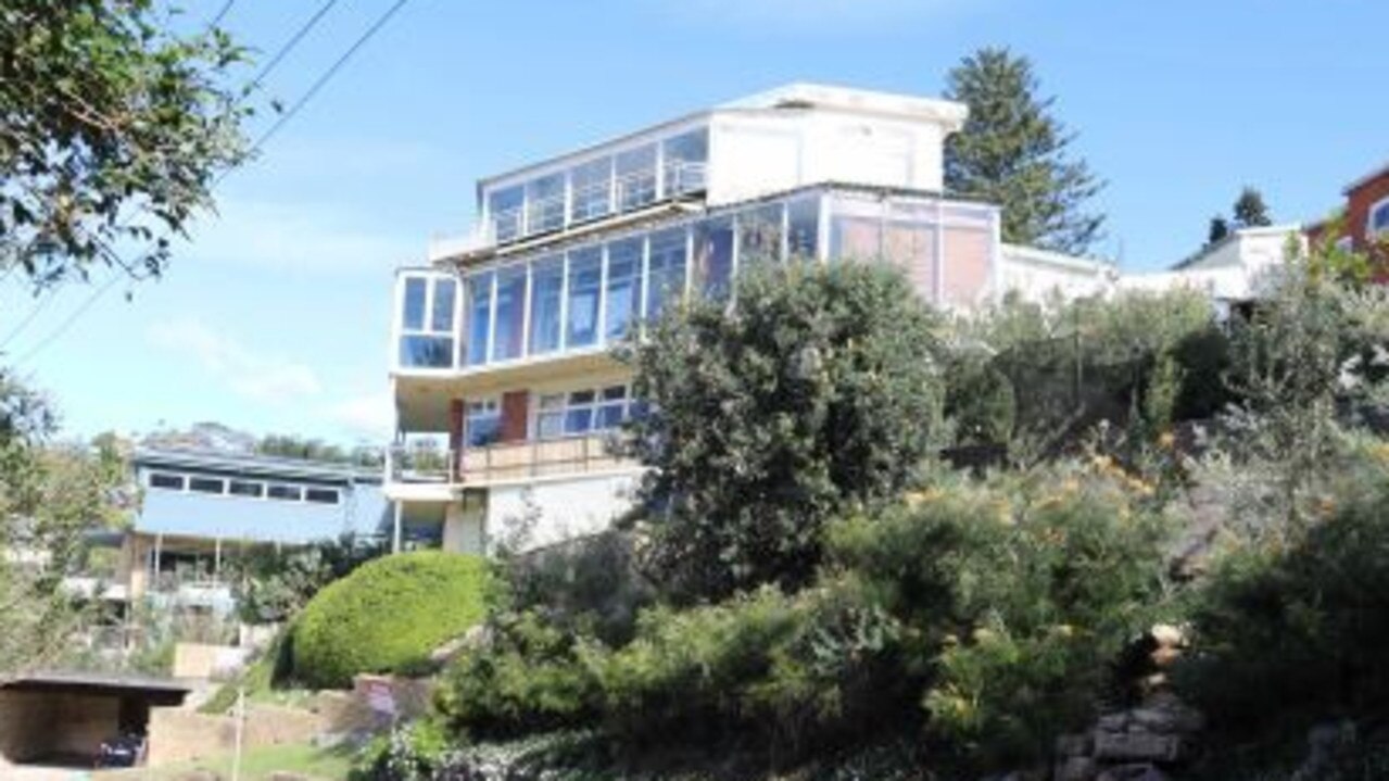 The existing “ugly eyesore” proposed to be demolished on Whale Beach Rd, Whale Beach. Picture: Richard Cole Architecture