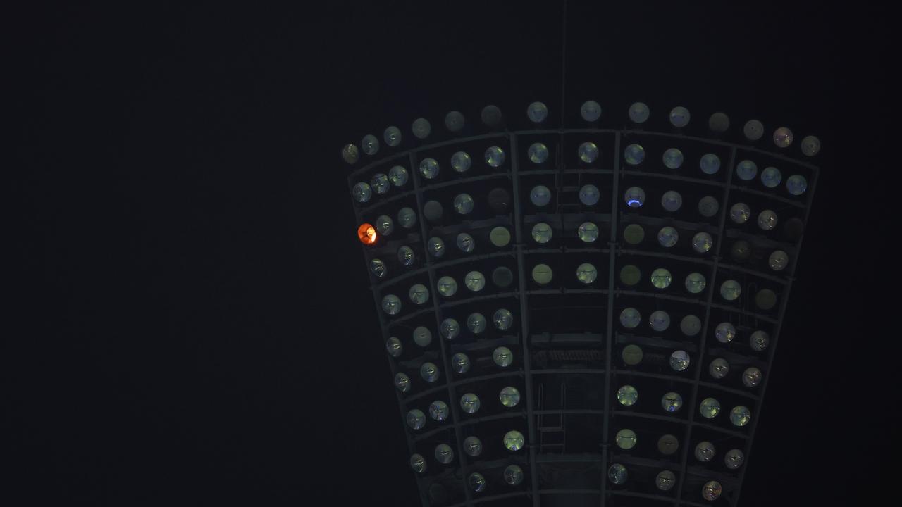 Power goes out on the floodlights at The Gabba. (Photo by Chris Hyde/Getty Images)