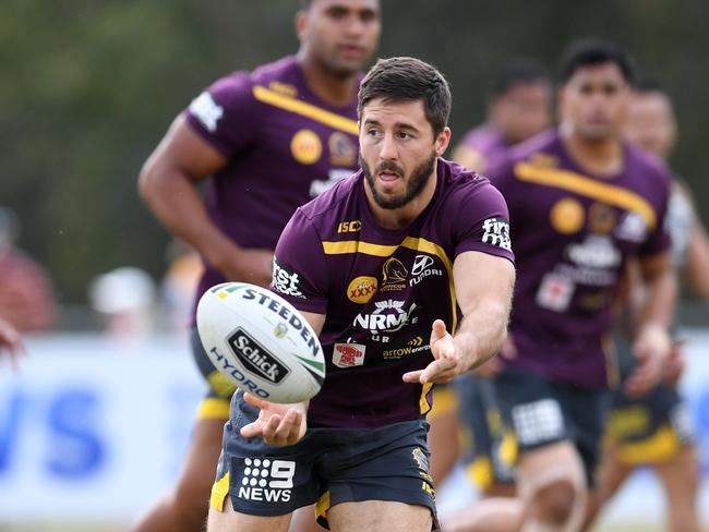 Brisbane Broncos player Ben Hunt is seen during training in Brisbane, Monday, September 18, 2017. The Broncos will clash with the Melbourne Storm in their semi-final game on Friday at AAMI Park. (AAP Image/Dan Peled) NO ARCHIVING