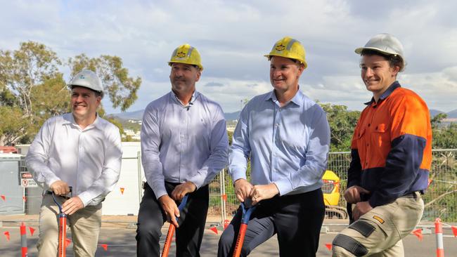 Gladstone Ports Corporation has started construction on the Marina Viewing Platform, which intends toÂ provide better views of the Marina and harbour.Â